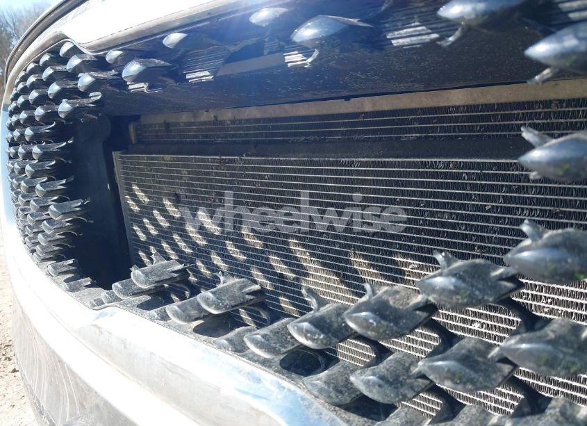 Photo 18 of 2016 Kia Sorento 3.3L EX (VIN 5XYPHDA50GG142782)