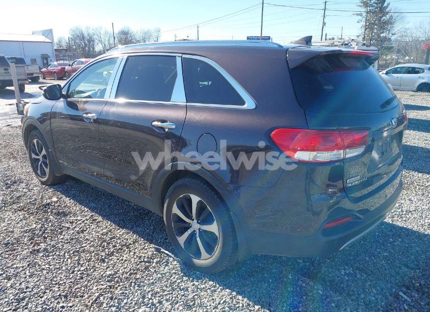 Photo 3 of 2017 Kia Sorento 3.3L EX (VIN 5XYPHDA50HG232502)