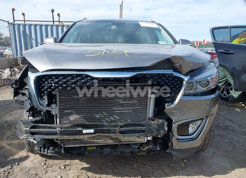 Photo 13 of 2017 Kia Sorento 3.3L EX (VIN 5XYPHDA50HG239224)