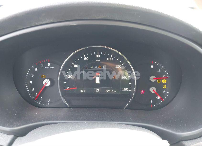 Photo 16 of 2017 Kia Sorento 3.3L EX (VIN 5XYPHDA50HG239224)