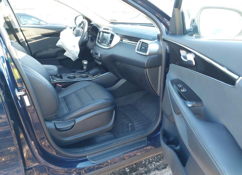 Photo 5 of 2019 Kia Sorento 3.3L EX SPORT (VIN 5XYPHDA50KG594885)
