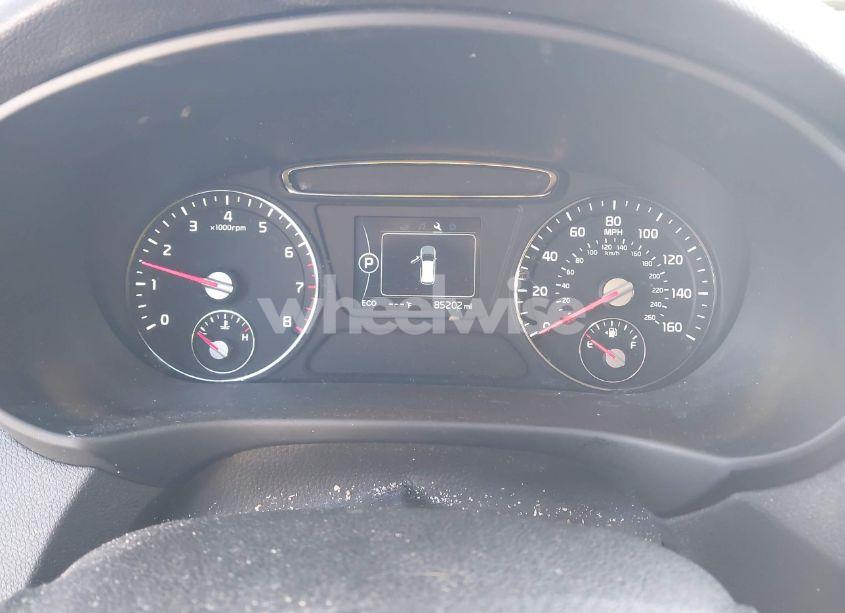 Photo 7 of 2016 Kia Sorento 3.3L EX (VIN 5XYPHDA51GG101450)