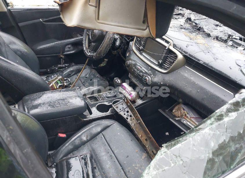 Photo 5 of 2016 Kia Sorento 3.3L EX (VIN 5XYPHDA51GG132312)