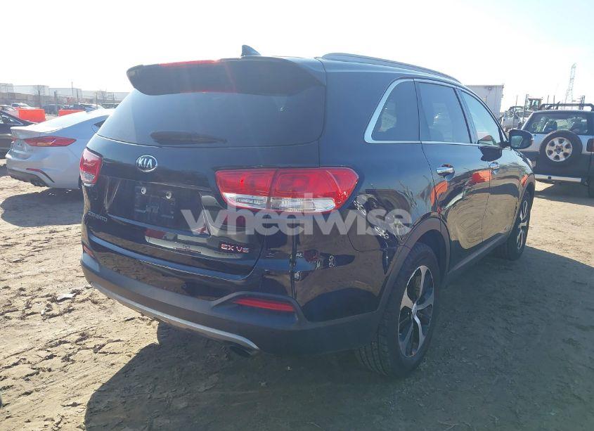 Photo 4 of 2017 Kia Sorento 3.3L EX (VIN 5XYPHDA51HG294958)