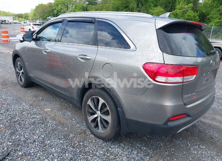 Photo 3 of 2017 Kia Sorento 3.3L EX (VIN 5XYPHDA51HG323052)