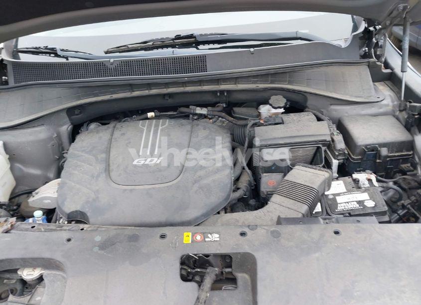 Photo 10 of 2018 Kia Sorento 3.3L EX (VIN 5XYPHDA51JG417387)