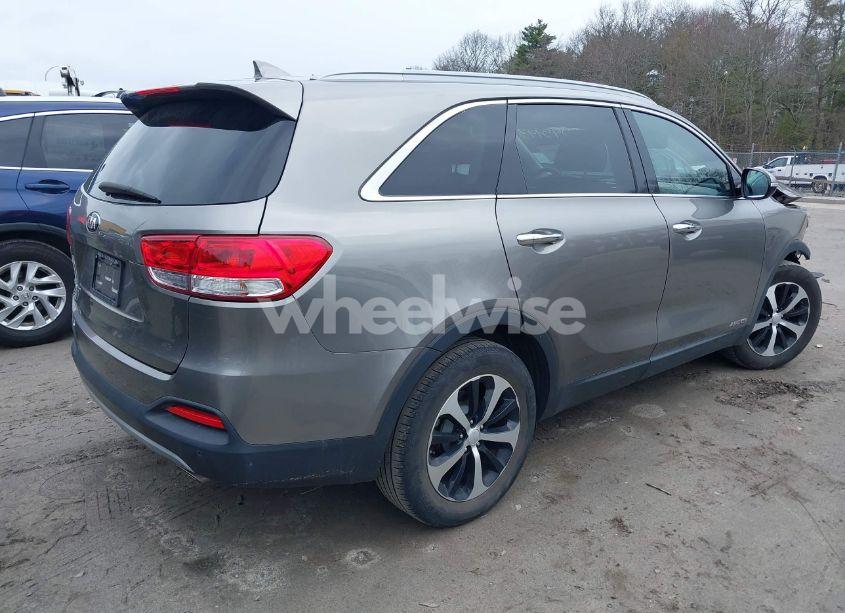 Photo 4 of 2018 Kia Sorento 3.3L EX (VIN 5XYPHDA51JG417387)