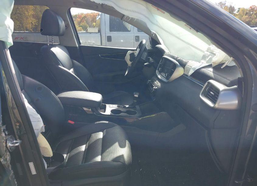 Photo 5 of 2020 Kia Sorento 3.3L EX (VIN 5XYPHDA51LG678943)