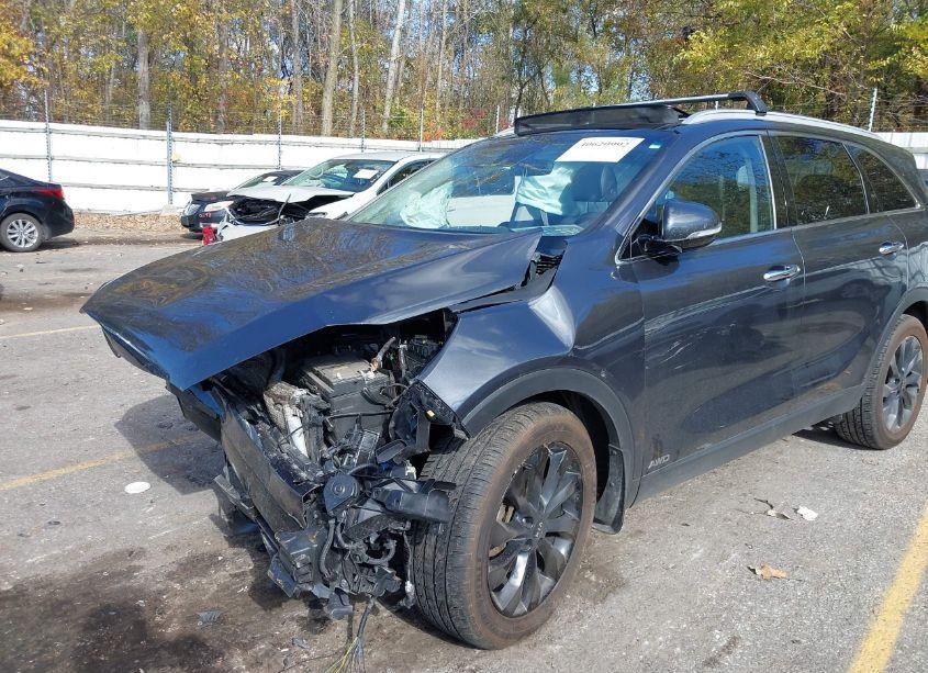 Photo 6 of 2020 Kia Sorento 3.3L EX (VIN 5XYPHDA51LG678943)