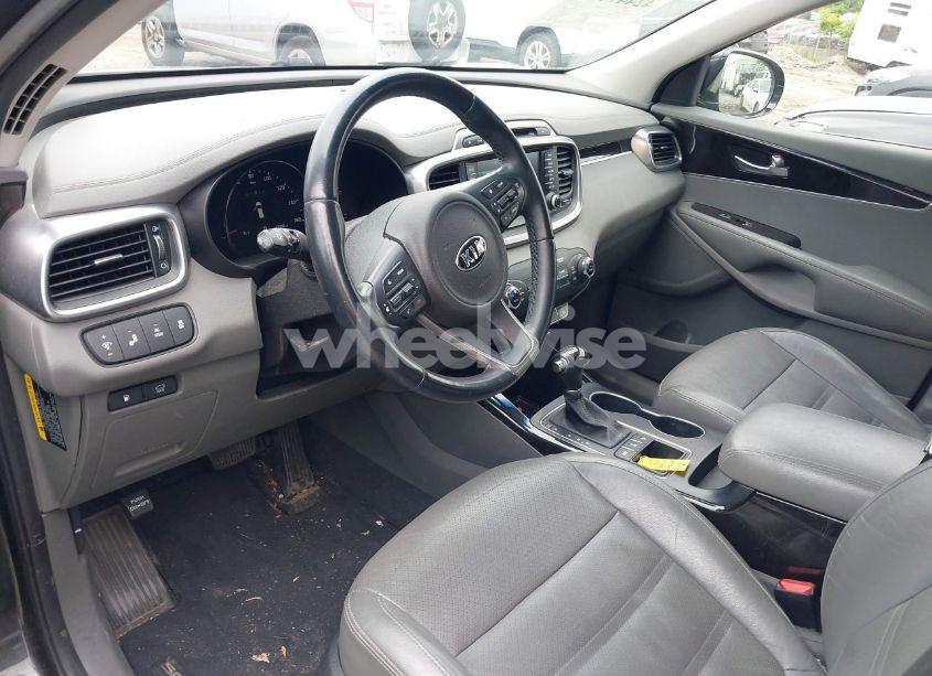 Photo 12 of 2016 Kia Sorento 3.3L EX (VIN 5XYPHDA52GG161074)