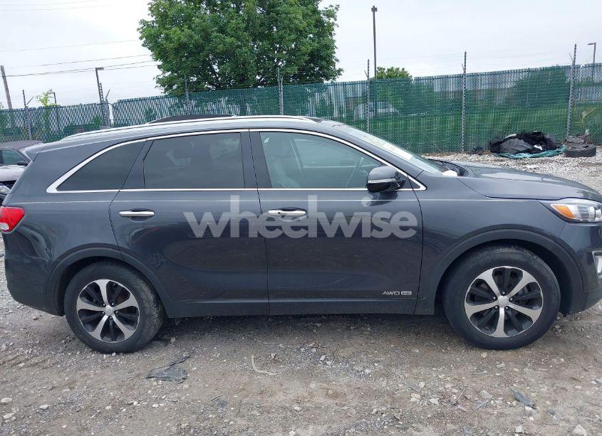 Photo 14 of 2016 Kia Sorento 3.3L EX (VIN 5XYPHDA52GG161074)