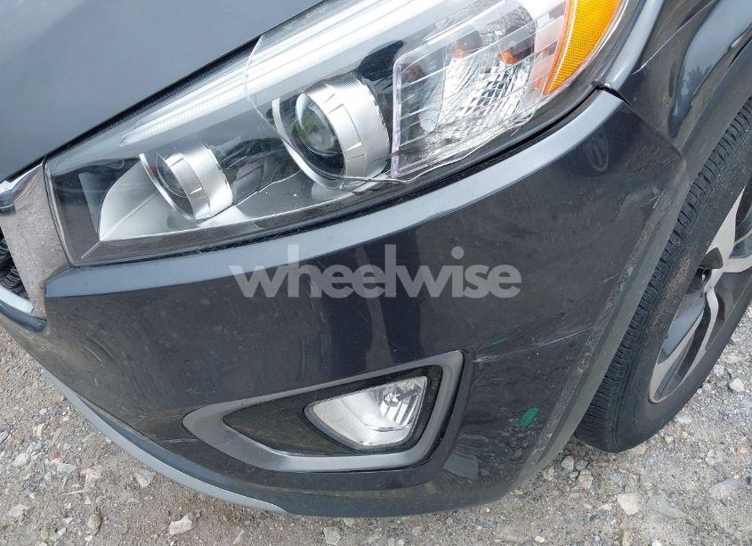 Photo 22 of 2016 Kia Sorento 3.3L EX (VIN 5XYPHDA52GG161074)