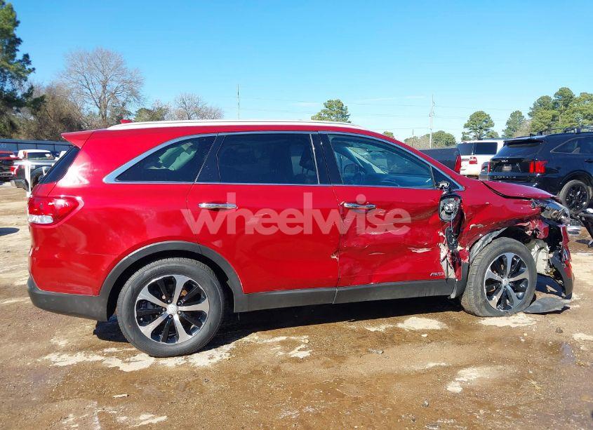 Photo 13 of 2017 Kia Sorento 3.3L EX (VIN 5XYPHDA52HG322833)