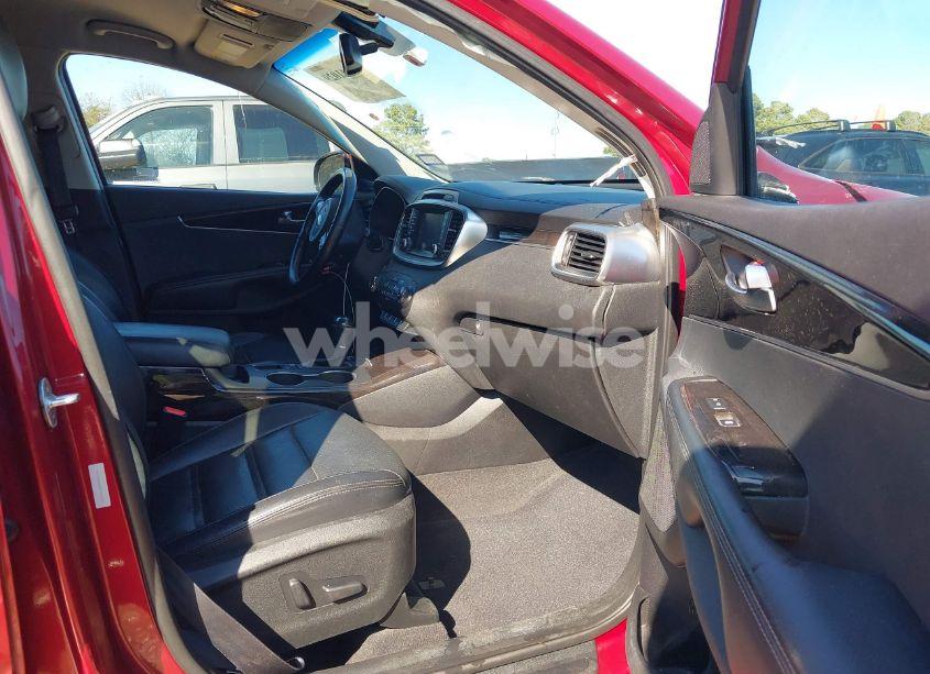 Photo 5 of 2017 Kia Sorento 3.3L EX (VIN 5XYPHDA52HG322833)