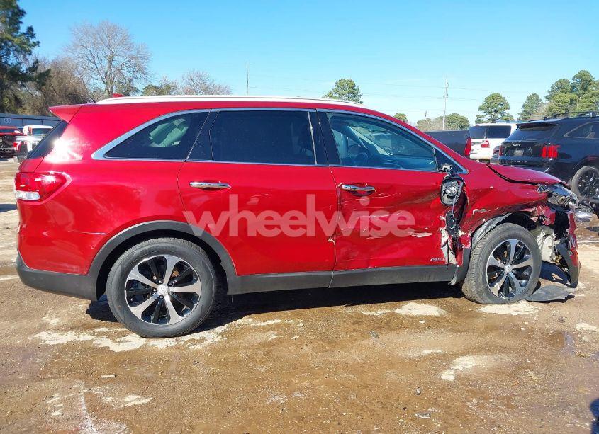 Photo 6 of 2017 Kia Sorento 3.3L EX (VIN 5XYPHDA52HG322833)