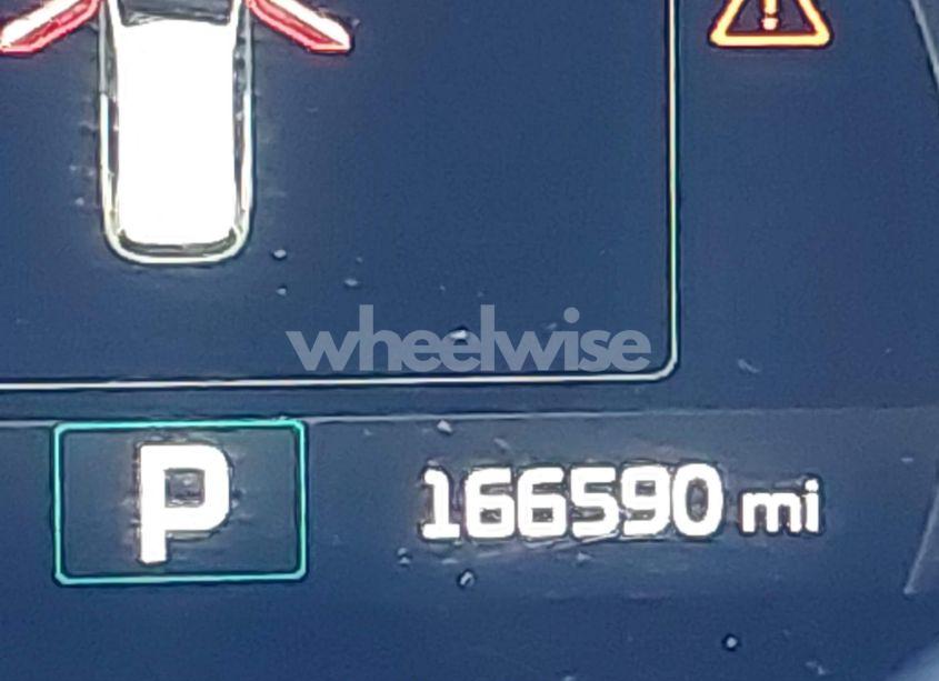 Photo 7 of 2017 Kia Sorento 3.3L EX (VIN 5XYPHDA52HG322833)