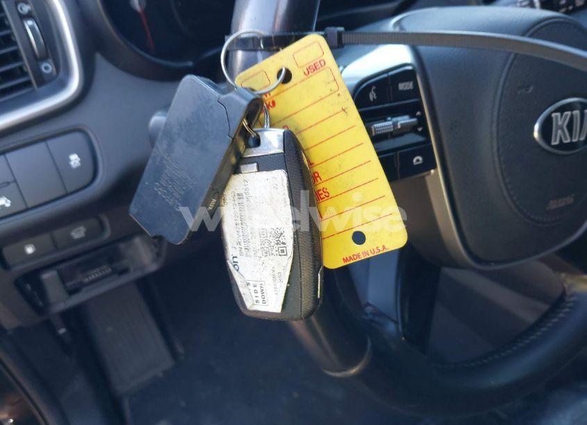 Photo 11 of 2019 Kia Sorento 3.3L EX (VIN 5XYPHDA52KG466132)