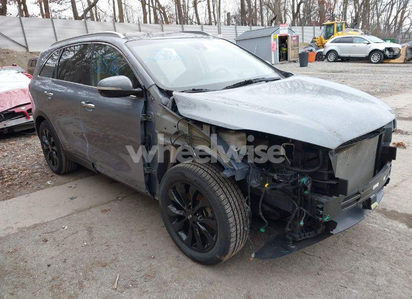 2020 Kia Sorento 3.3L EX (VIN 5XYPHDA52LG669880) main photo