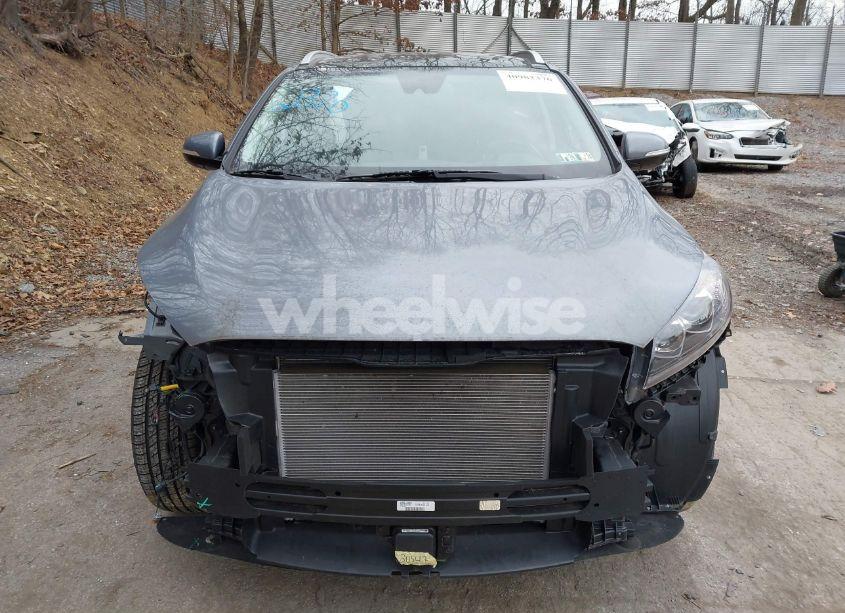 Photo 12 of 2020 Kia Sorento 3.3L EX (VIN 5XYPHDA52LG669880)