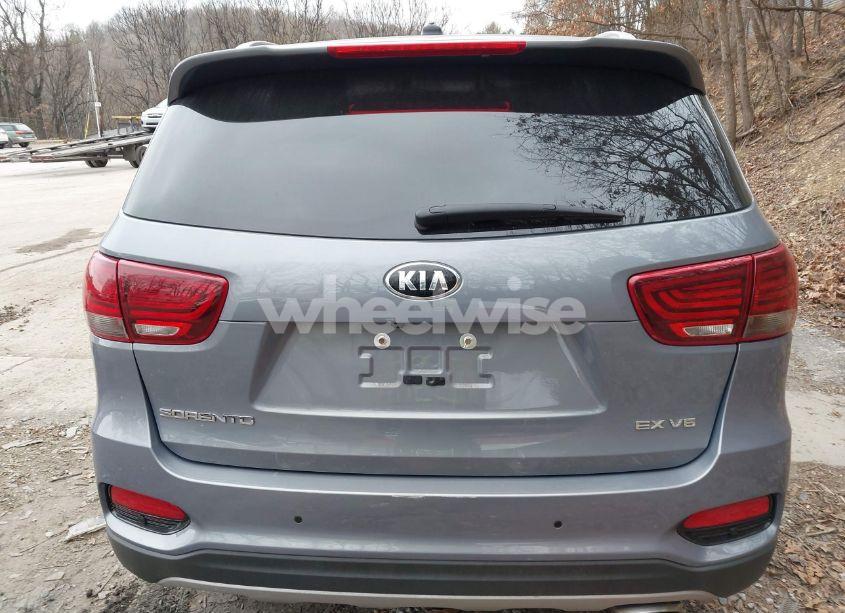 Photo 16 of 2020 Kia Sorento 3.3L EX (VIN 5XYPHDA52LG669880)