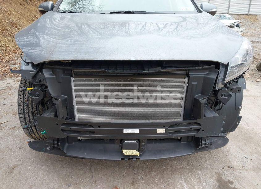 Photo 6 of 2020 Kia Sorento 3.3L EX (VIN 5XYPHDA52LG669880)