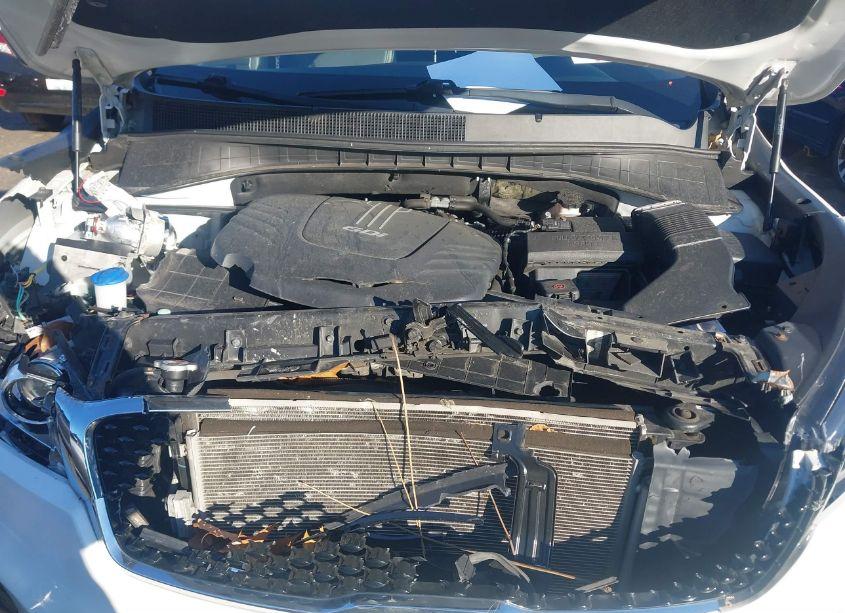 Photo 10 of 2017 Kia Sorento 3.3L EX (VIN 5XYPHDA53HG312747)