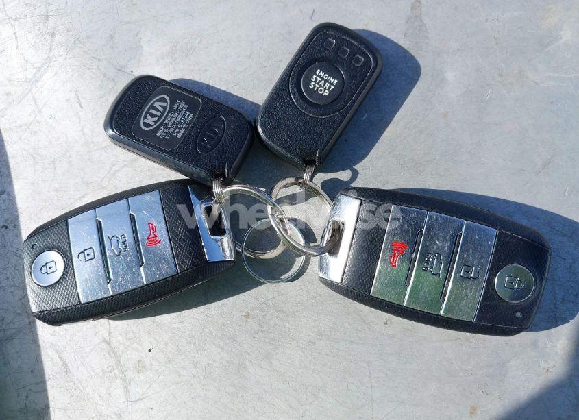 Photo 11 of 2018 Kia Sorento 3.3L EX (VIN 5XYPHDA53JG387101)