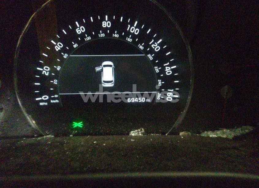 Photo 7 of 2019 Kia Sorento 3.3L EX (VIN 5XYPHDA53KG504466)