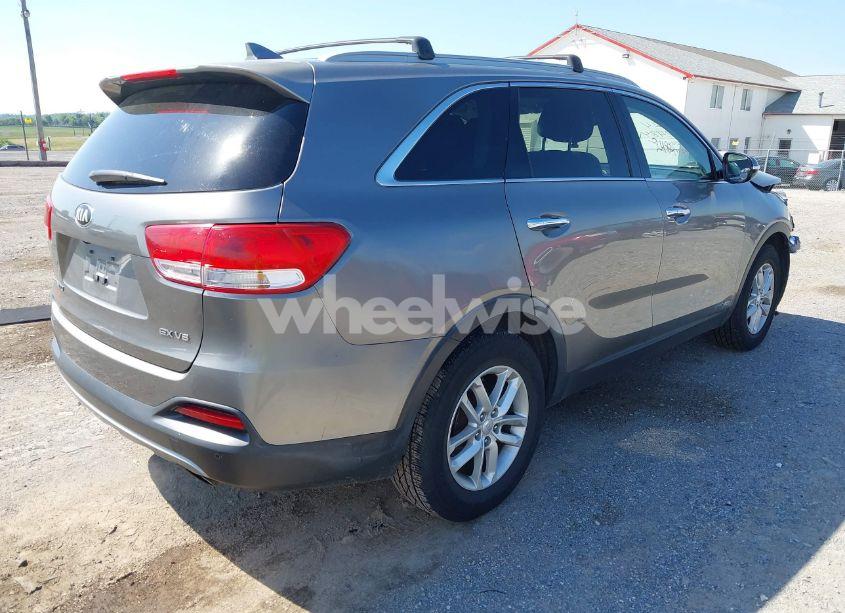 Photo 4 of 2016 Kia Sorento 3.3L EX (VIN 5XYPHDA54GG087396)