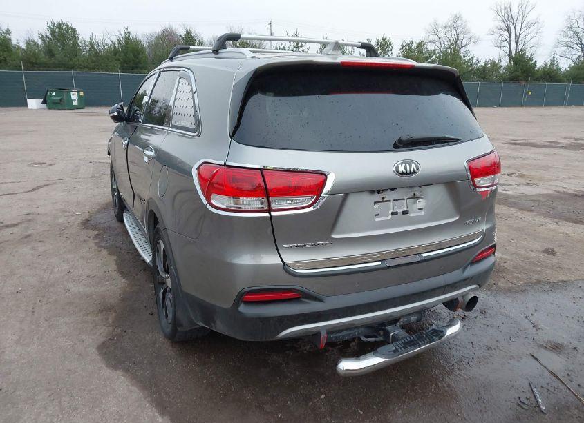 Photo 3 of 2016 Kia Sorento 3.3L EX (VIN 5XYPHDA54GG101846)