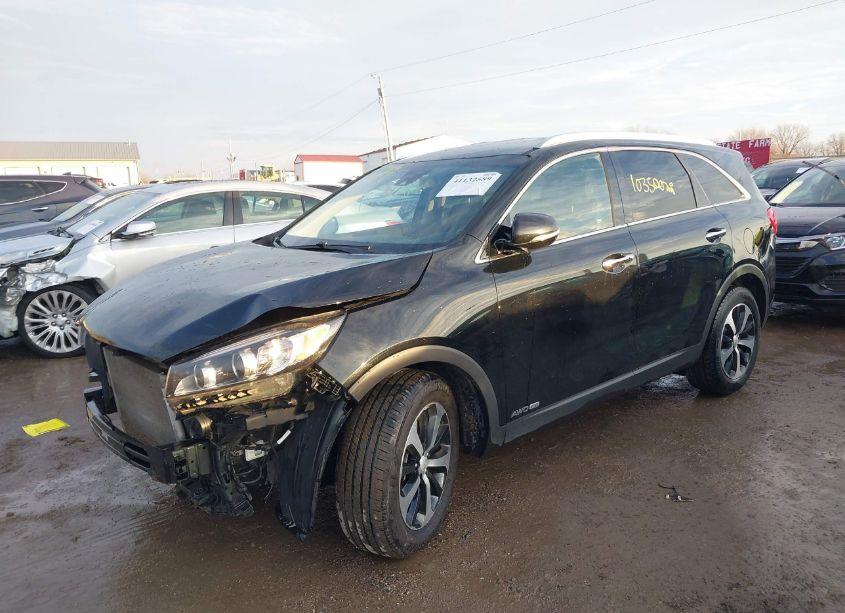 Photo 2 of 2016 Kia Sorento 3.3L EX (VIN 5XYPHDA54GG124012)