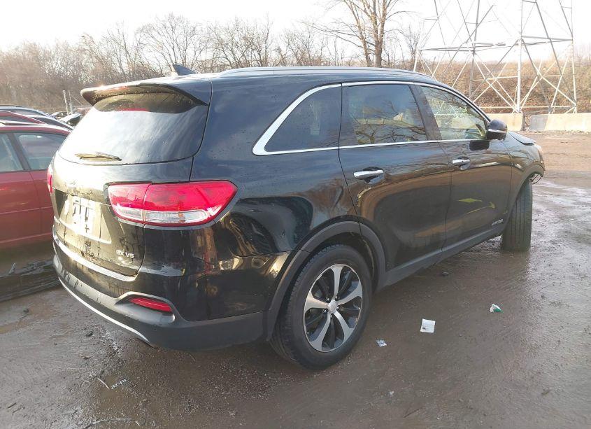 Photo 4 of 2016 Kia Sorento 3.3L EX (VIN 5XYPHDA54GG124012)