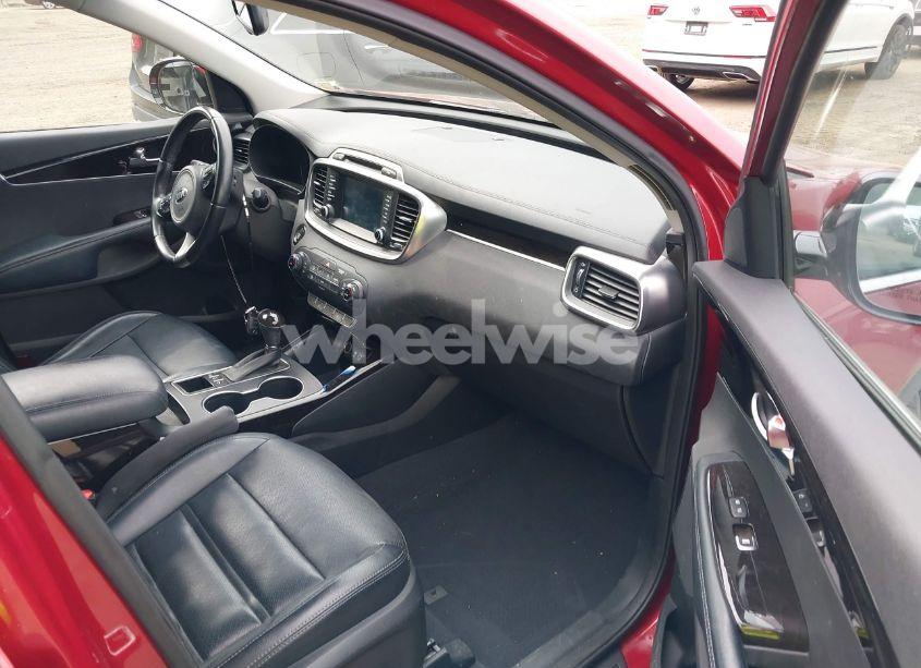 Photo 5 of 2017 Kia Sorento 3.3L EX (VIN 5XYPHDA54HG230400)