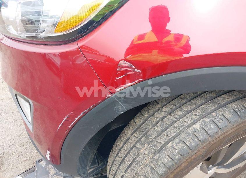 Photo 6 of 2017 Kia Sorento 3.3L EX (VIN 5XYPHDA54HG230400)