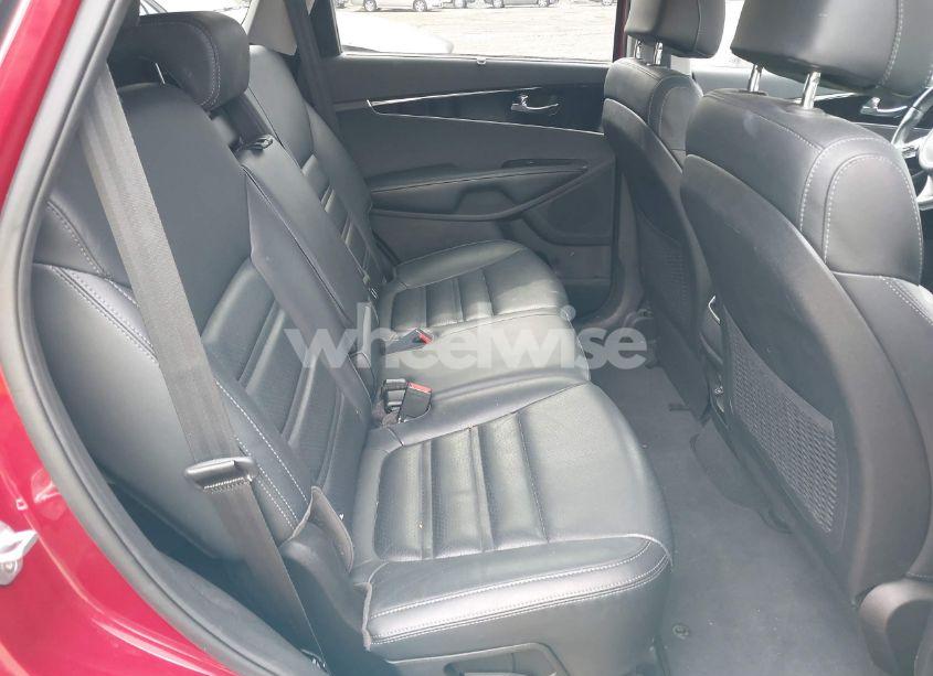 Photo 8 of 2017 Kia Sorento 3.3L EX (VIN 5XYPHDA54HG230400)