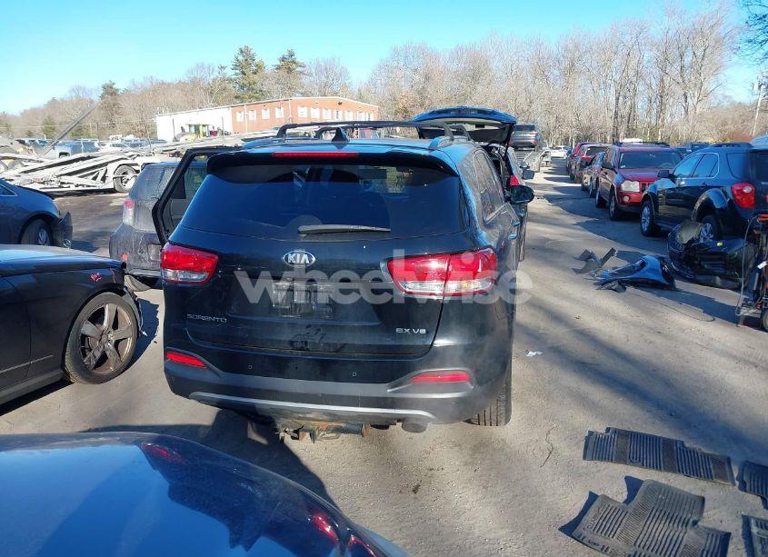 Photo 16 of 2018 Kia Sorento 3.3L EX (VIN 5XYPHDA54JG410997)