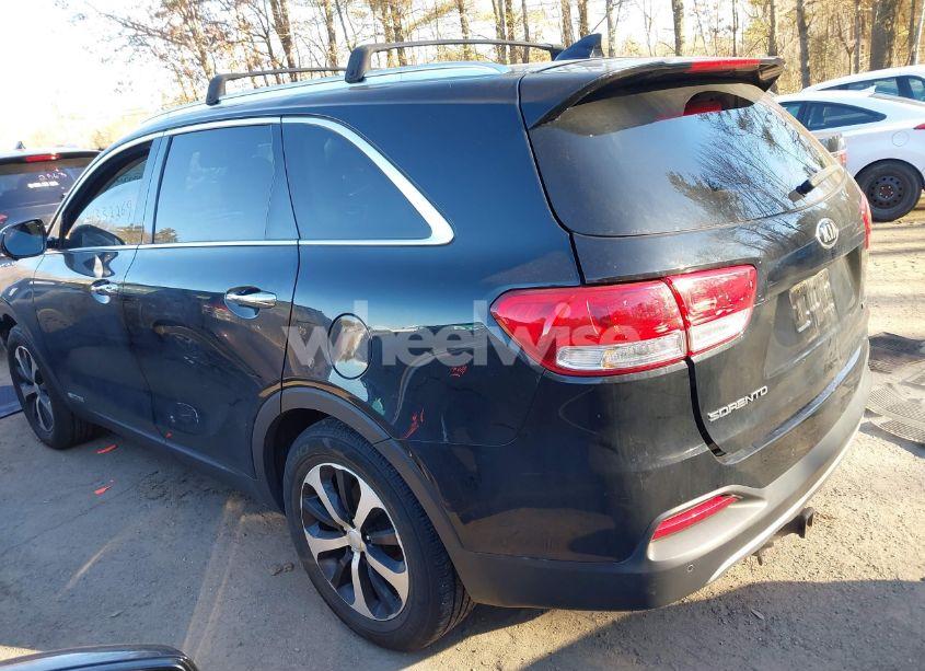 Photo 3 of 2018 Kia Sorento 3.3L EX (VIN 5XYPHDA54JG410997)