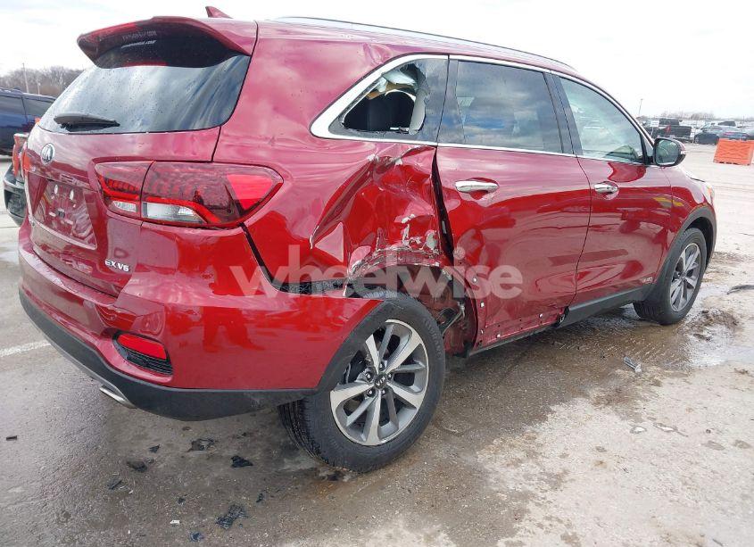 Photo 4 of 2019 Kia Sorento 3.3L EX (VIN 5XYPHDA54KG472174)