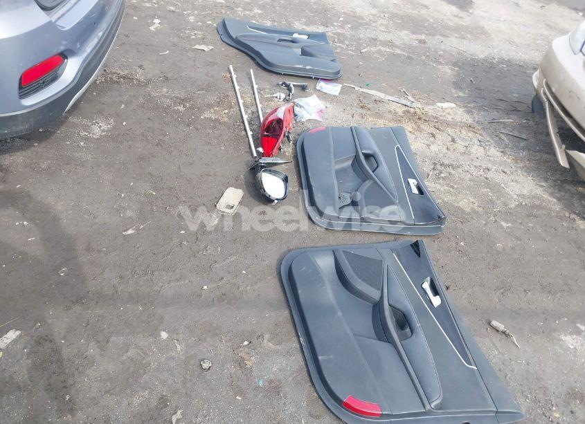 Photo 11 of 2020 Kia Sorento 3.3L EX (VIN 5XYPHDA54LG639537)