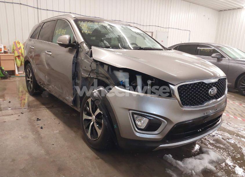 2017 Kia Sorento 3.3L EX (VIN 5XYPHDA55HG202038) main photo