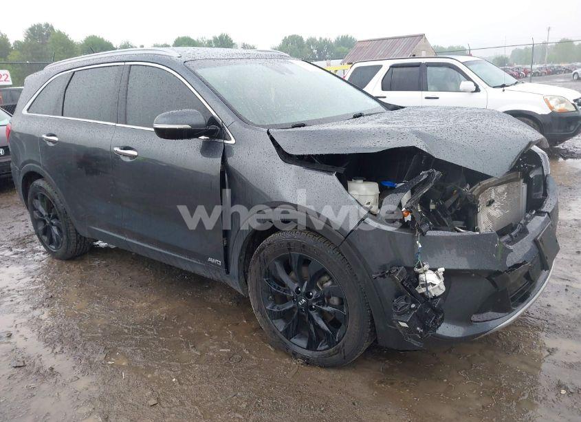 2020 Kia Sorento 3.3L EX (VIN 5XYPHDA55LG667458) main photo