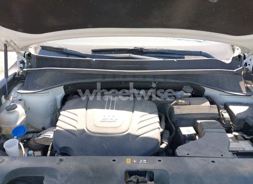 Photo 10 of 2016 Kia Sorento 3.3L EX (VIN 5XYPHDA56GG015664)