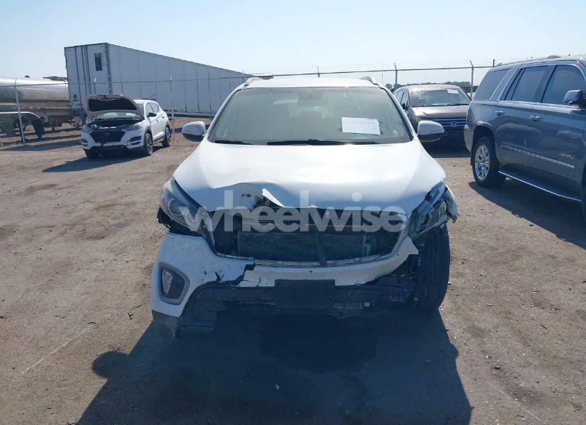 Photo 12 of 2016 Kia Sorento 3.3L EX (VIN 5XYPHDA56GG015664)