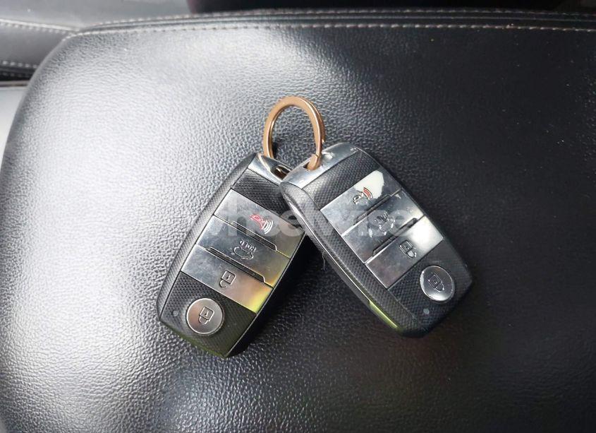 Photo 11 of 2016 Kia Sorento 3.3L EX (VIN 5XYPHDA56GG133679)