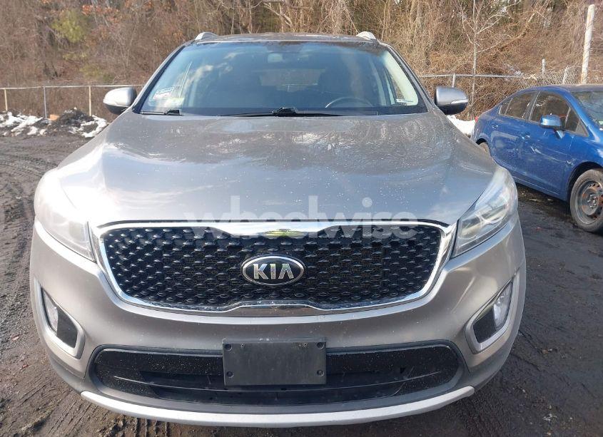 Photo 6 of 2016 Kia Sorento 3.3L EX (VIN 5XYPHDA56GG146755)