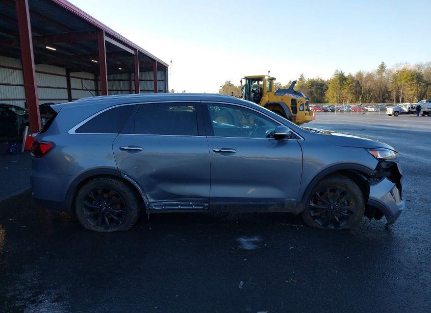 Photo 13 of 2020 Kia Sorento 3.3L EX (VIN 5XYPHDA56LG709619)