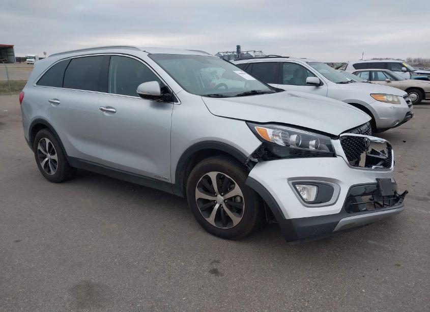 2016 Kia Sorento 3.3L EX (VIN 5XYPHDA57GG103297) main photo