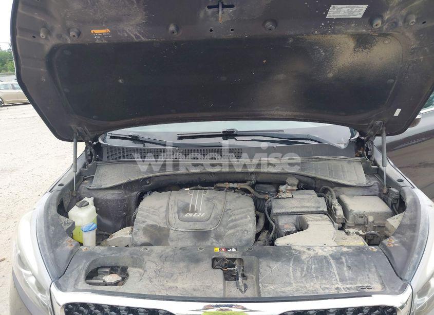 Photo 10 of 2016 Kia Sorento 3.3L EX (VIN 5XYPHDA57GG119919)