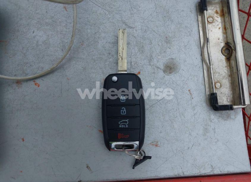 Photo 11 of 2016 Kia Sorento 3.3L EX (VIN 5XYPHDA57GG119919)