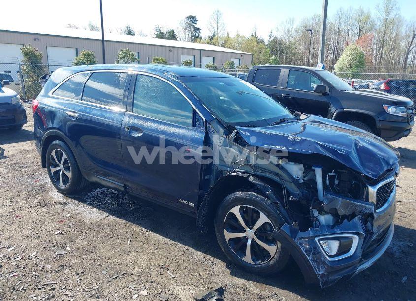 2018 Kia Sorento 3.3L EX (VIN 5XYPHDA57JG387716) main photo
